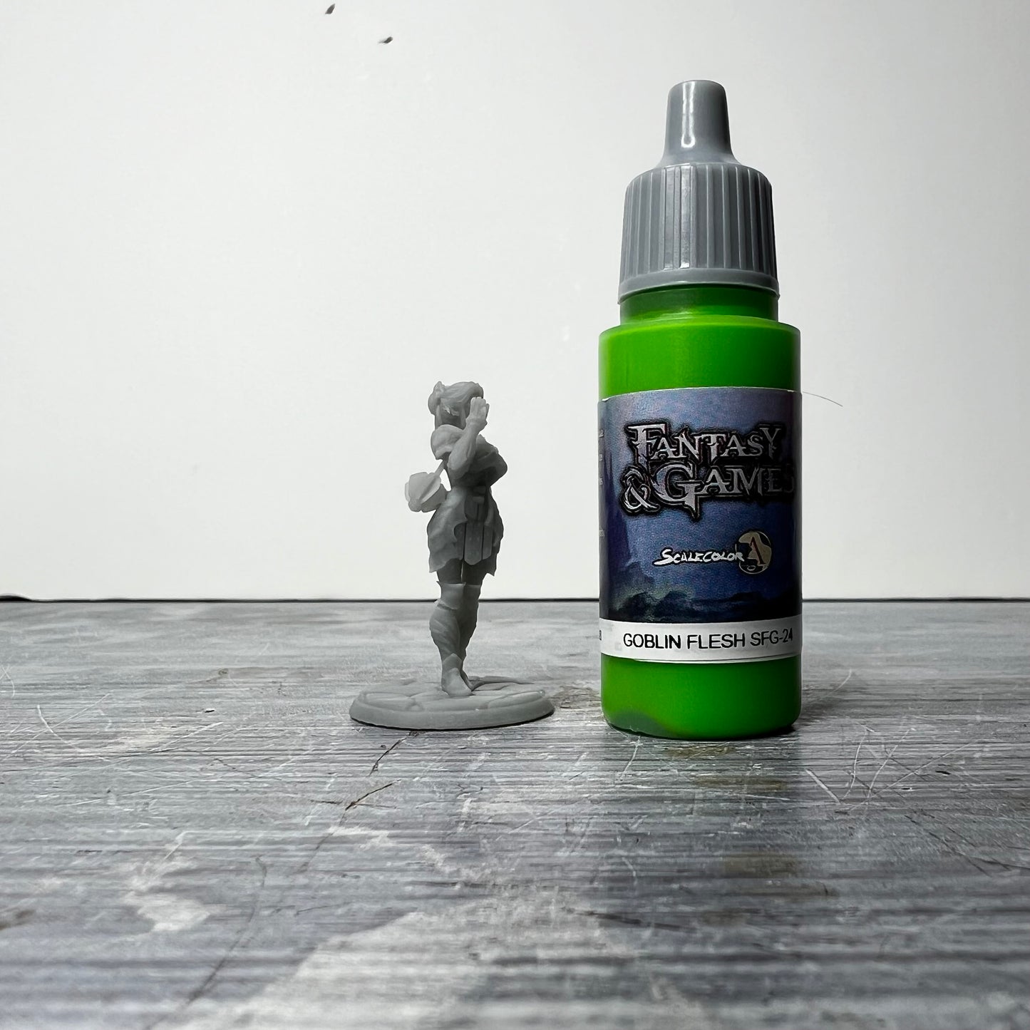 Female Drow Paladin - Twin Goddess Miniatures - D&D - Mindy - TTRPG - 32mm Miniature - Pathfinder - Unpainted