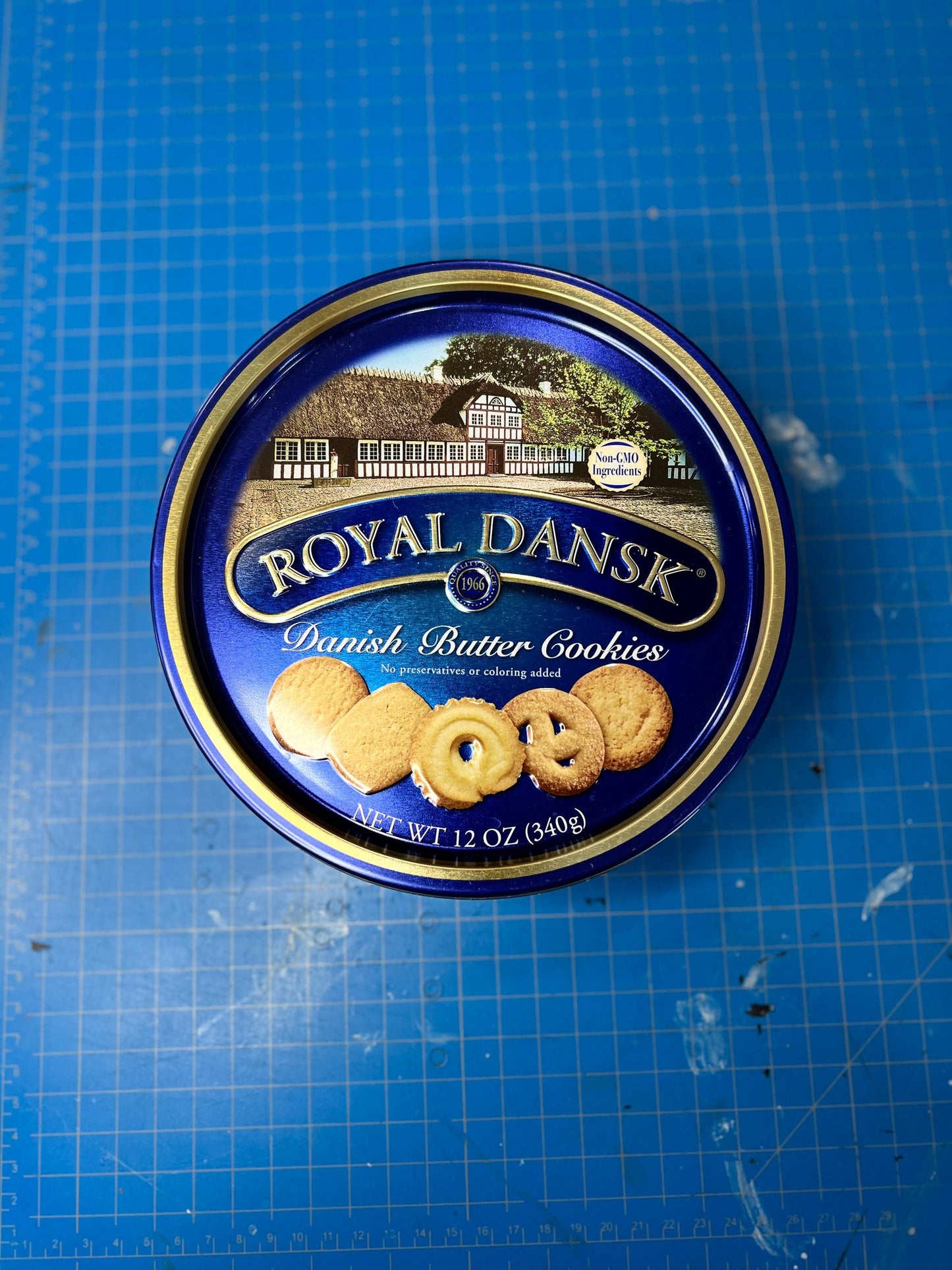 Cookie Tin Sewing Caddy