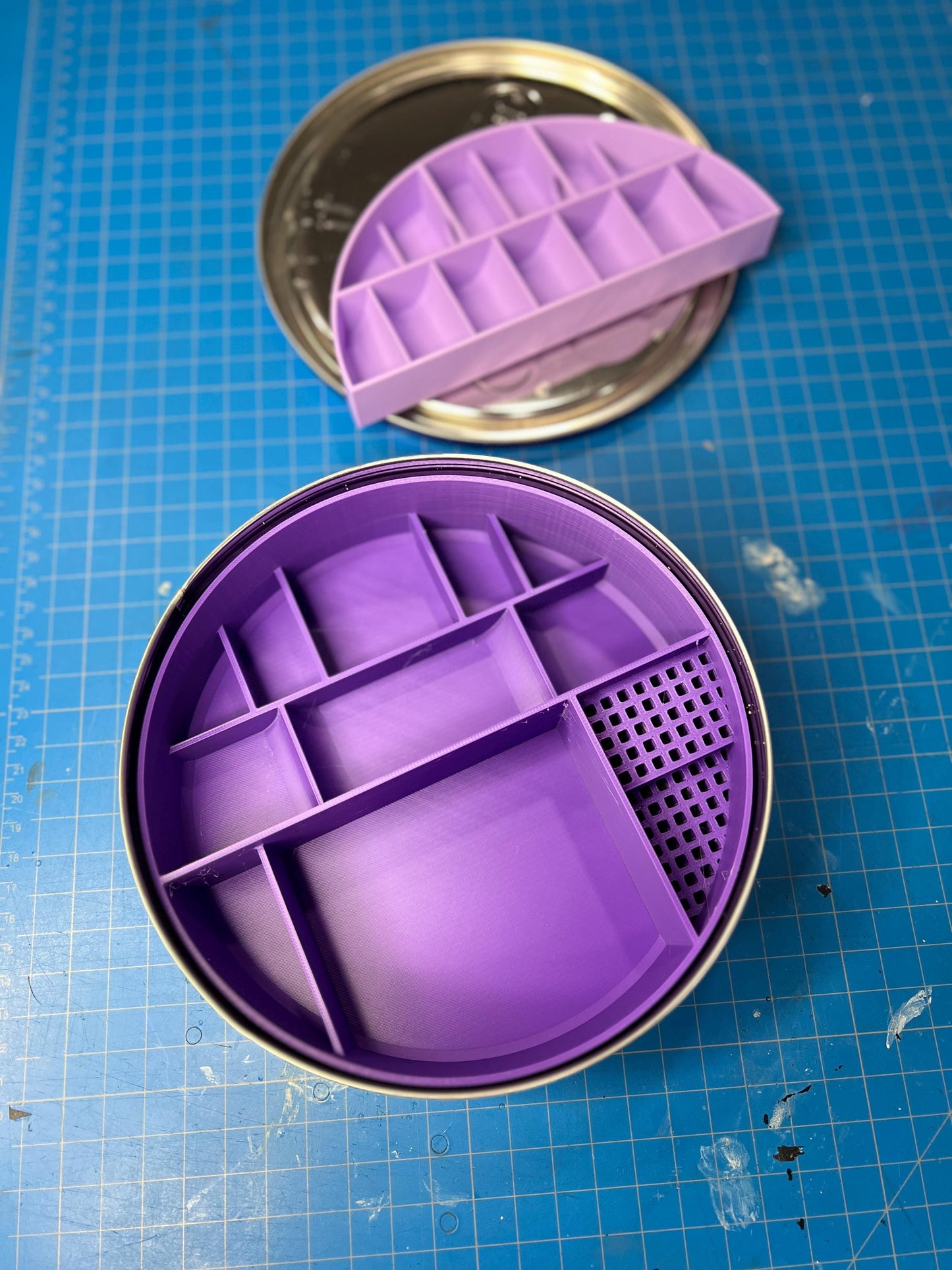 Cookie Tin Sewing Caddy