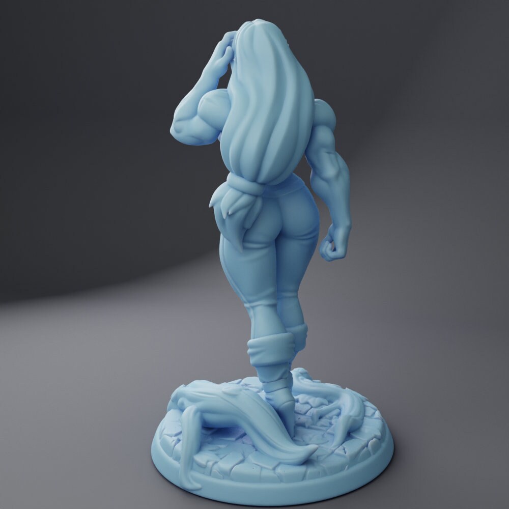 Fraeya the Orc - Twin Goddess Miniatures - D&D - TTRPG - 32mm/75mm Miniature - Pathfinder - Unpainted - 5E