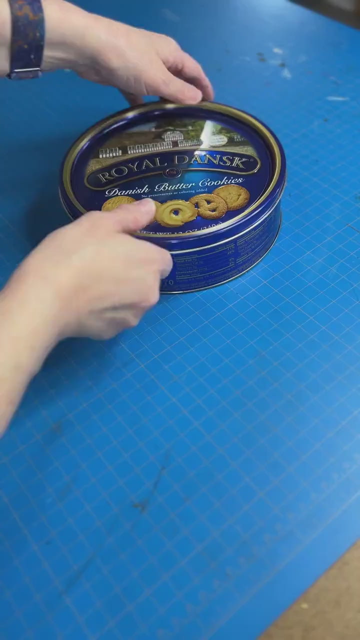 Cookie Tin Sewing Caddy